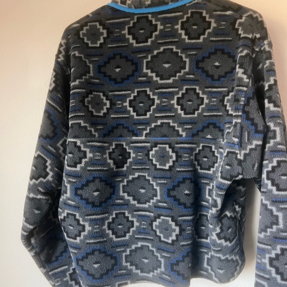 Patagonia Synchilla Aztec Cropped Pullover - Picture 4 of 4